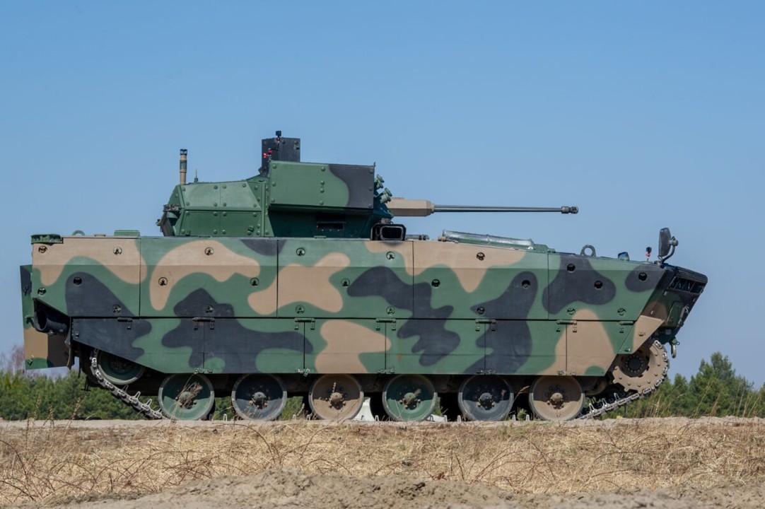BORSUK Polish Amphibious IFV (E)